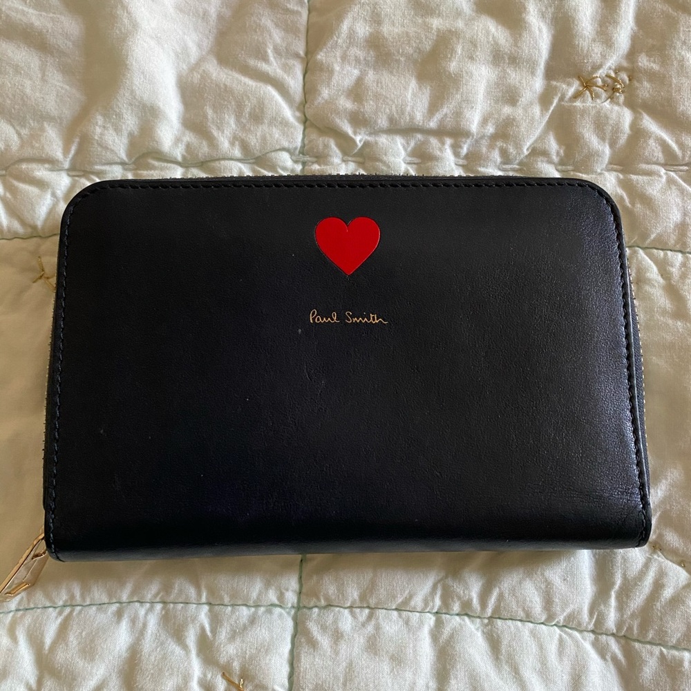 Paul Smith wallet in navy.